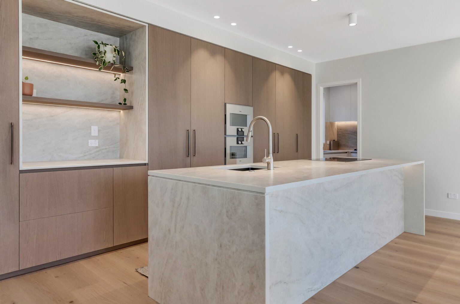 Isobel Road, Greenhithe interior photograph