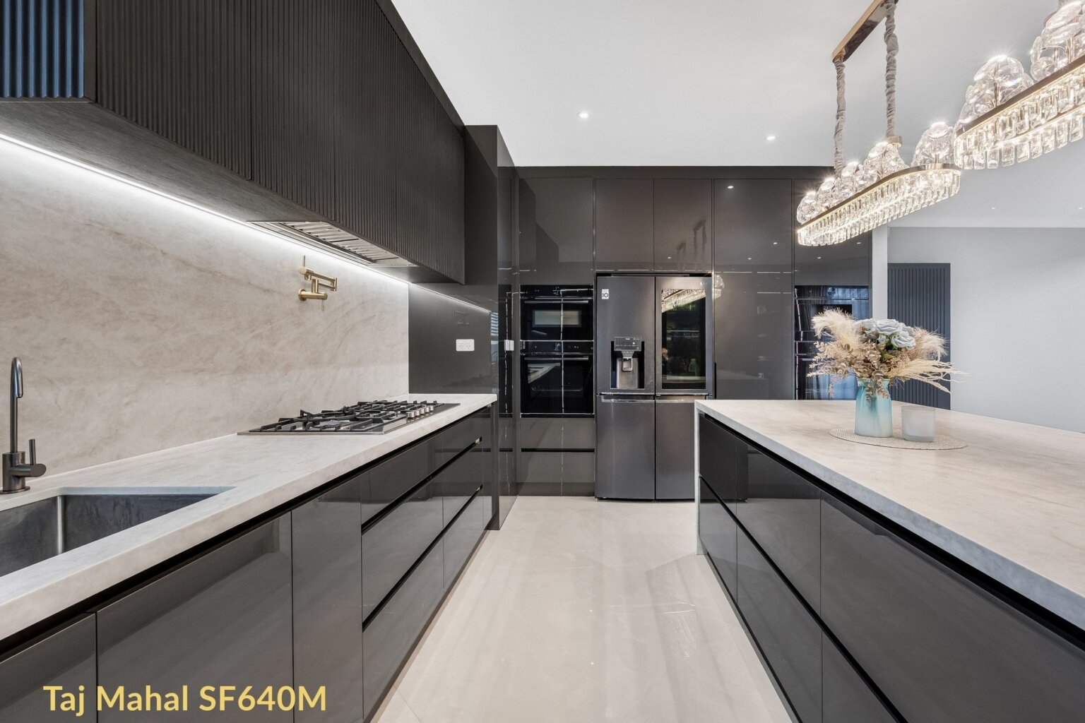 Wright Road, Waiau Pa interior photograph